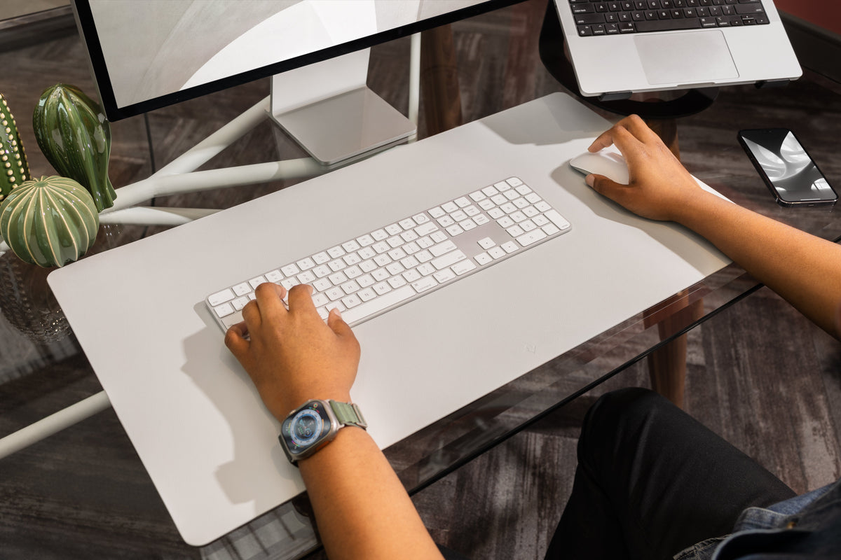 Twelve South DeskPad vegan leather - podkładka na biurko ze skóry wegańskiej szara