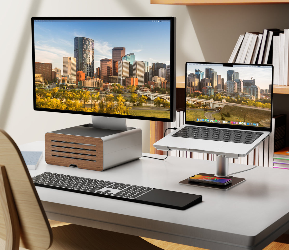 Twelve South HiRise Pro - aluminiowa podstawka do iMac i Apple Studio Display ze schowkiem srebrna