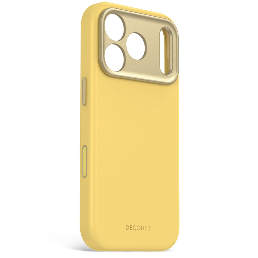 Decoded AntiMicrobial Silicone Backcover - silikonowa obudowa ochronna do iPhone 18 Pro kompatybilna z MagSafe żółta