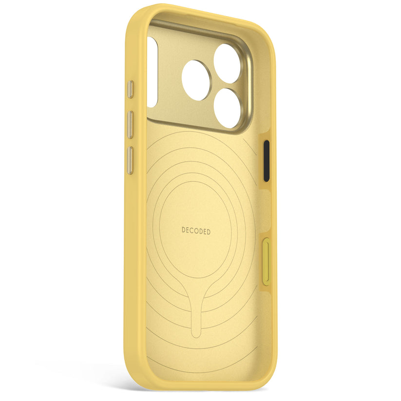 Decoded AntiMicrobial Silicone Backcover - silikonowa obudowa ochronna do iPhone 18 Pro Max kompatybilna z MagSafe żółta