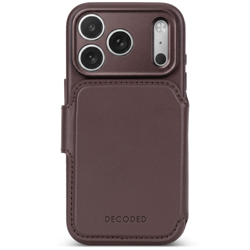 Decoded Leather Detachable Wallet - skórzana obudowa ochronna do iPhone 18 Pro kompatybilna z MagSafe brązowa