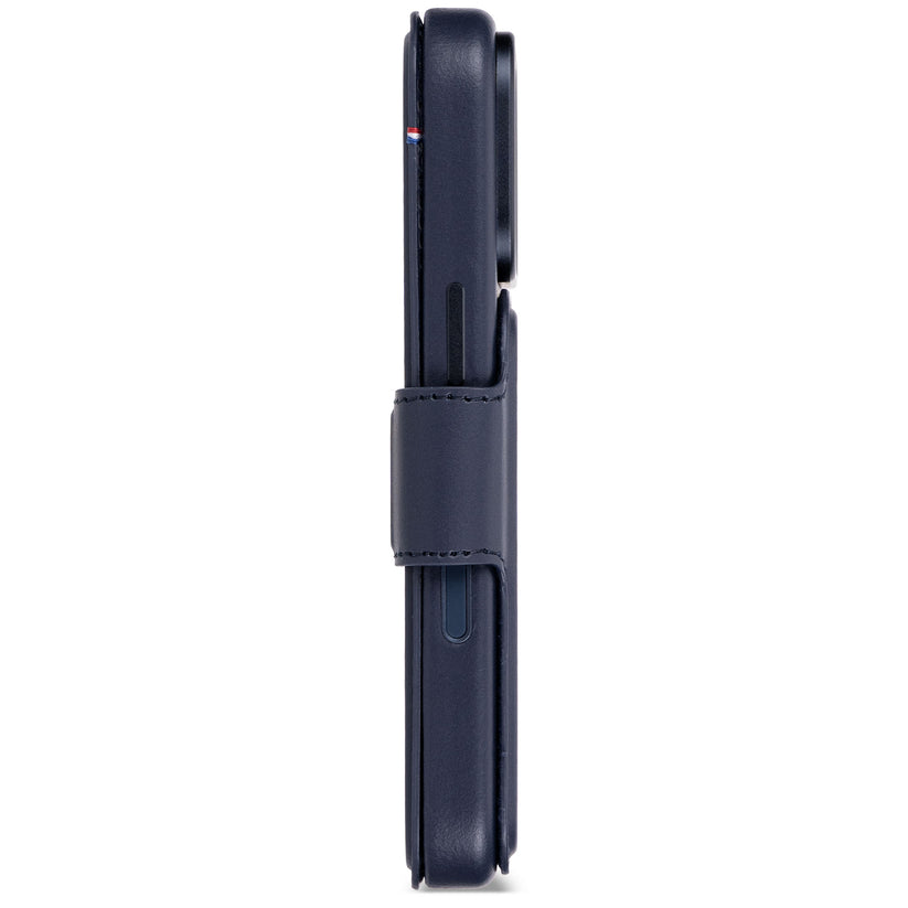 Decoded Leather Detachable Wallet - skórzana obudowa ochronna do iPhone 18 Pro kompatybilna z MagSafe granatowa