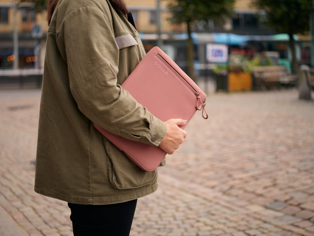 Golla Sleeve Metro - neoprenowe etui ochronne do MacBook 14" różowe