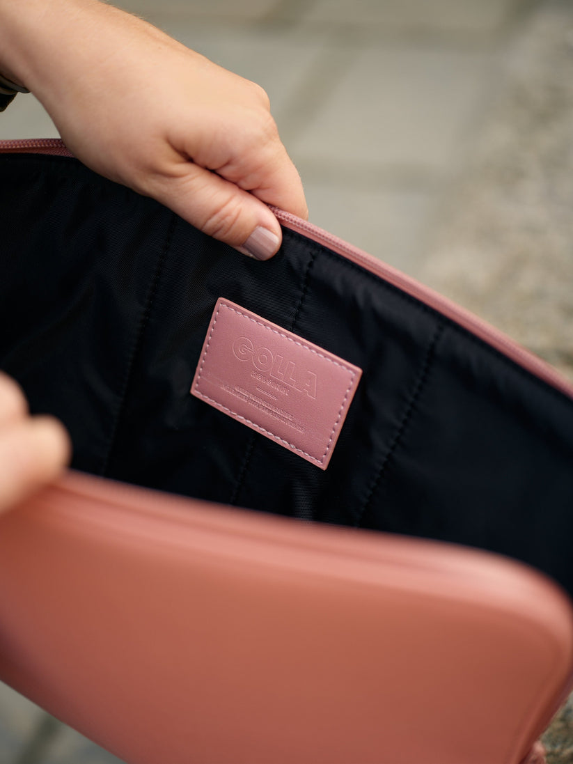 Golla Sleeve Metro - neoprenowe etui ochronne do MacBook 15" różowe