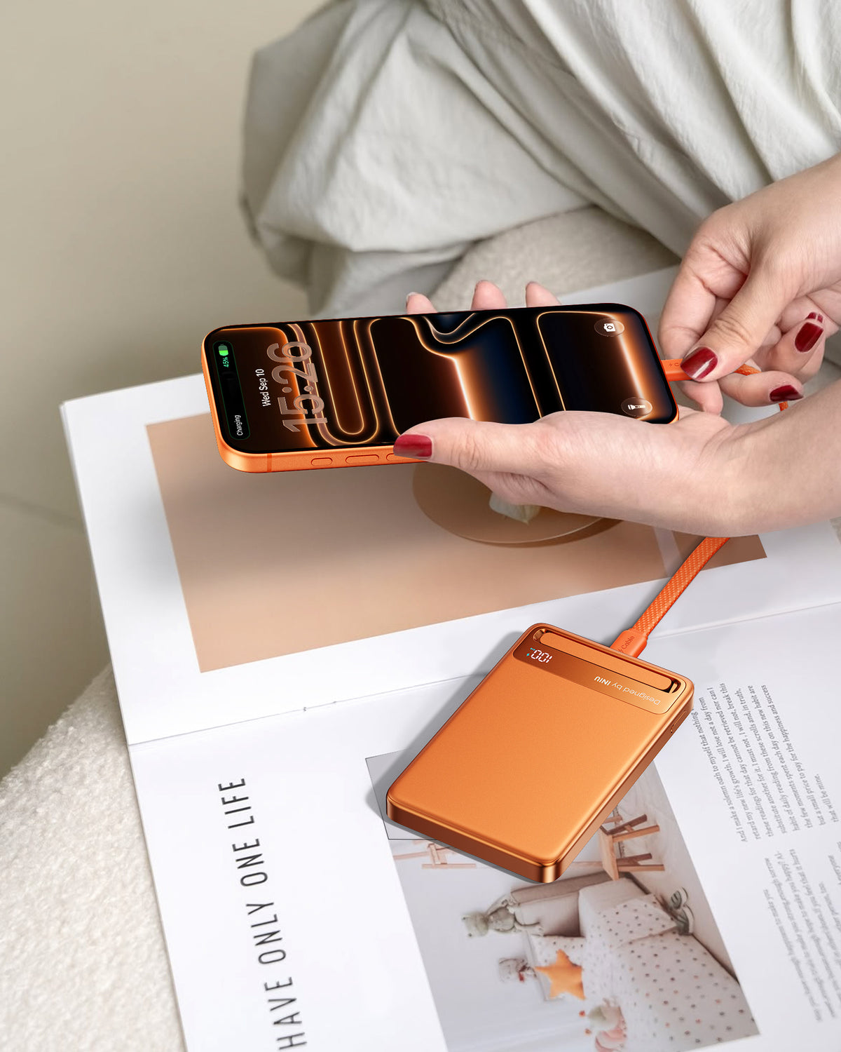 INIU Powerbank MagPro Slim - magnetyczny powerbank bezprzewodowy Qi 2.2 10 000mAh pomarańczowy
