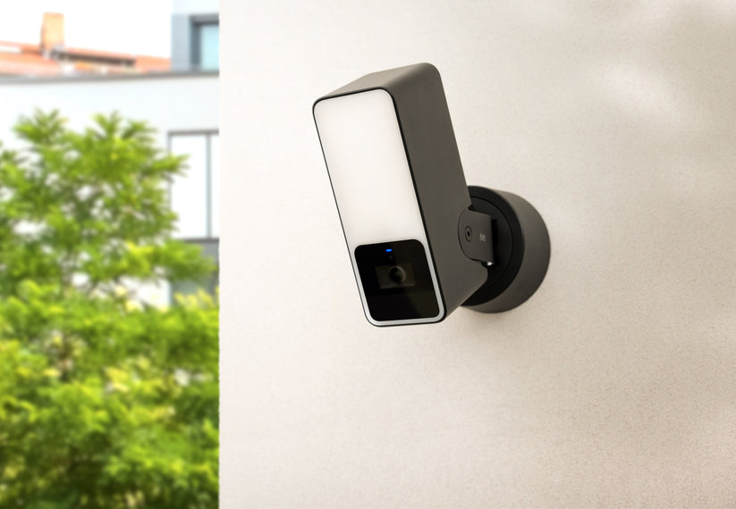 Eve Outdoor Cam - zewnętrzna kamera monitorująca z czujnikiem ruchu czarna