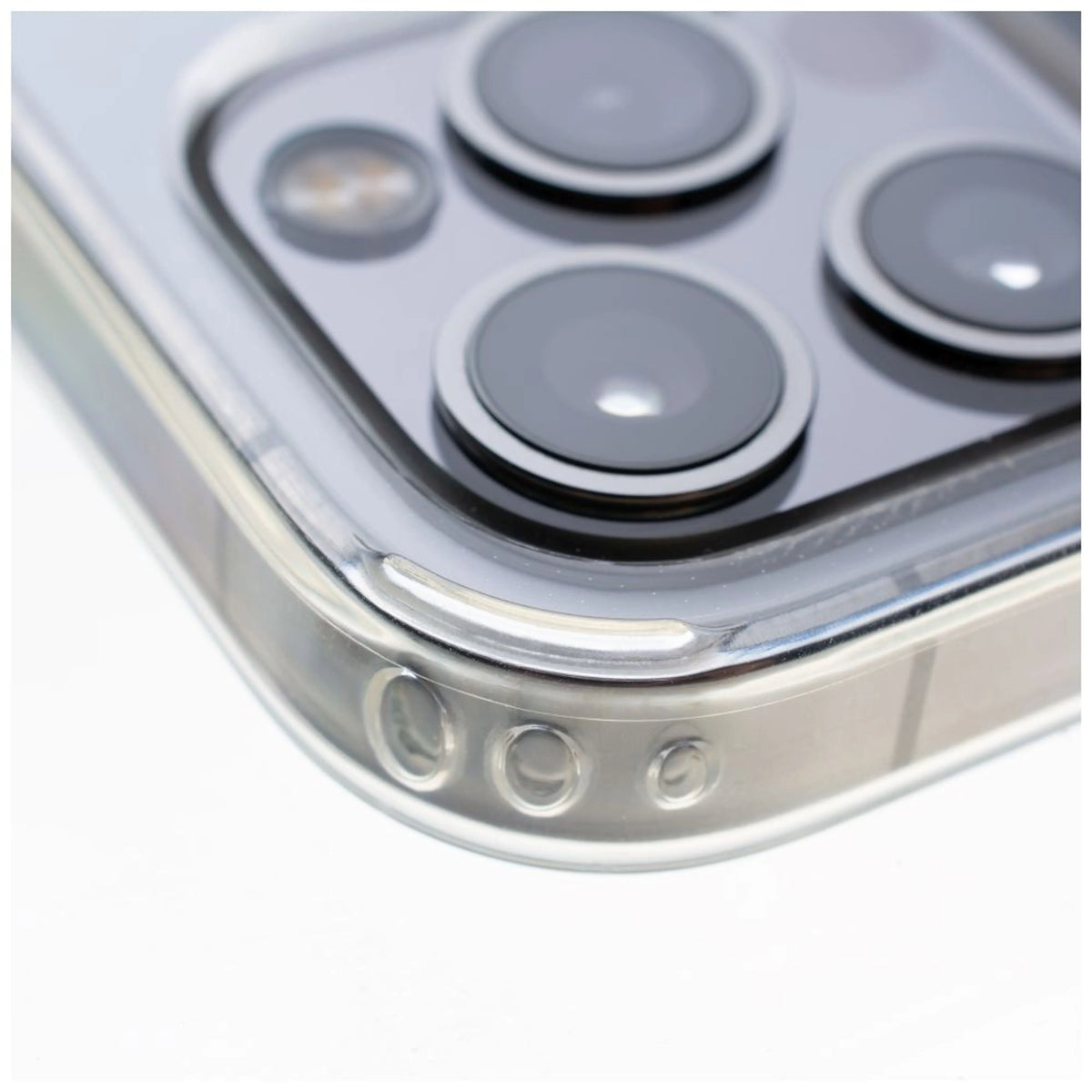 Etui FIXED MagPure do iPhone 13 Pro kompatybilne z MagSafe przezroczyste