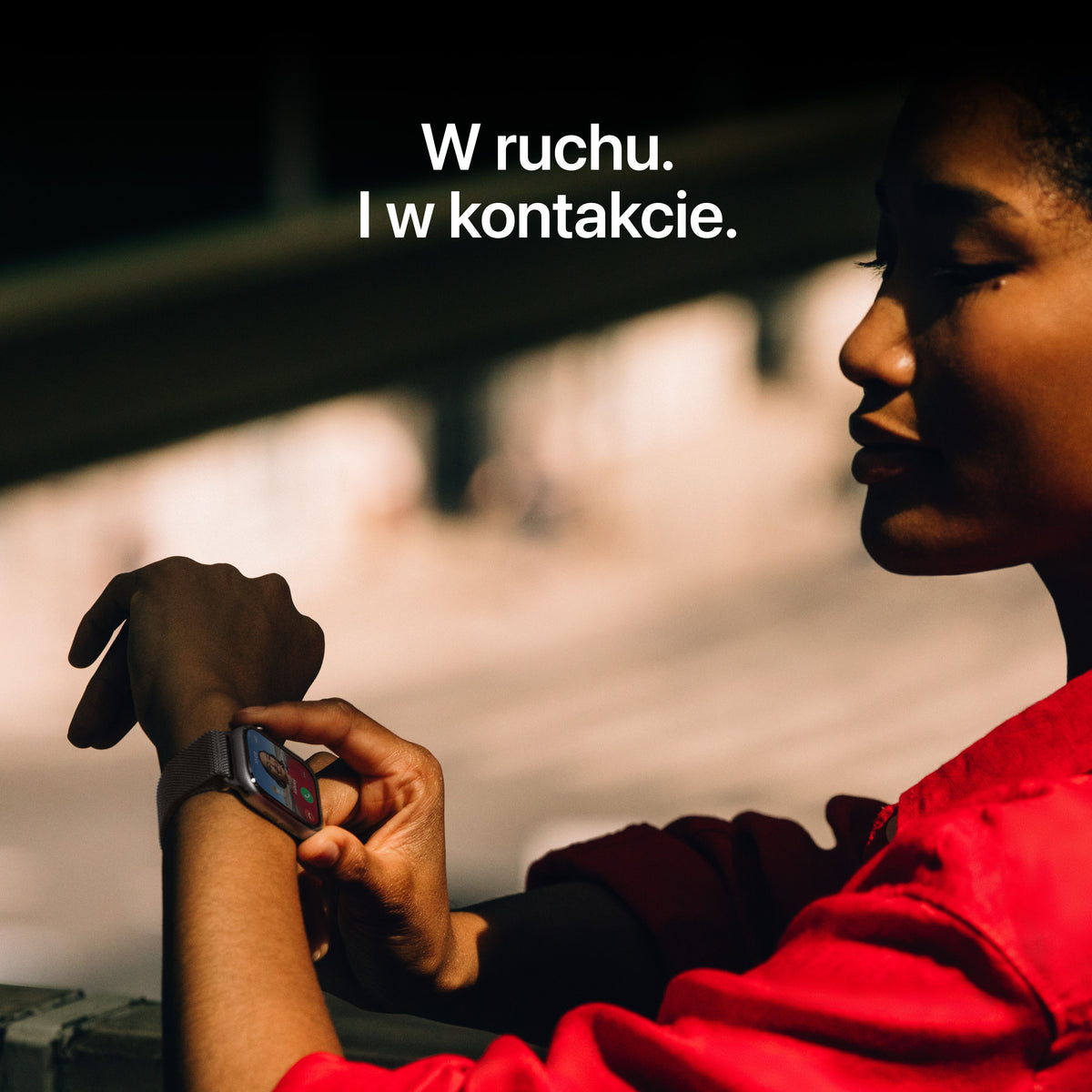 Apple_Watch_Series_11_46mm_LTE_Natural_Titanium_Milanese_Loop_Natural_PDP_Image_Position_7__pl-PL