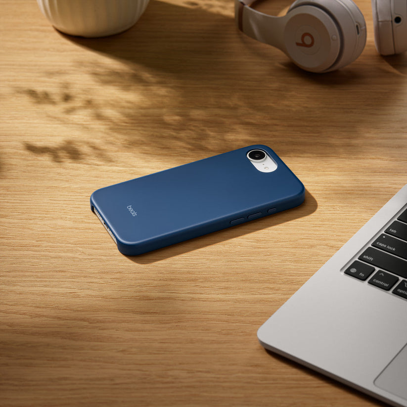Etui Beats z MagSafe do iPhone’a 17e – granitowy granat