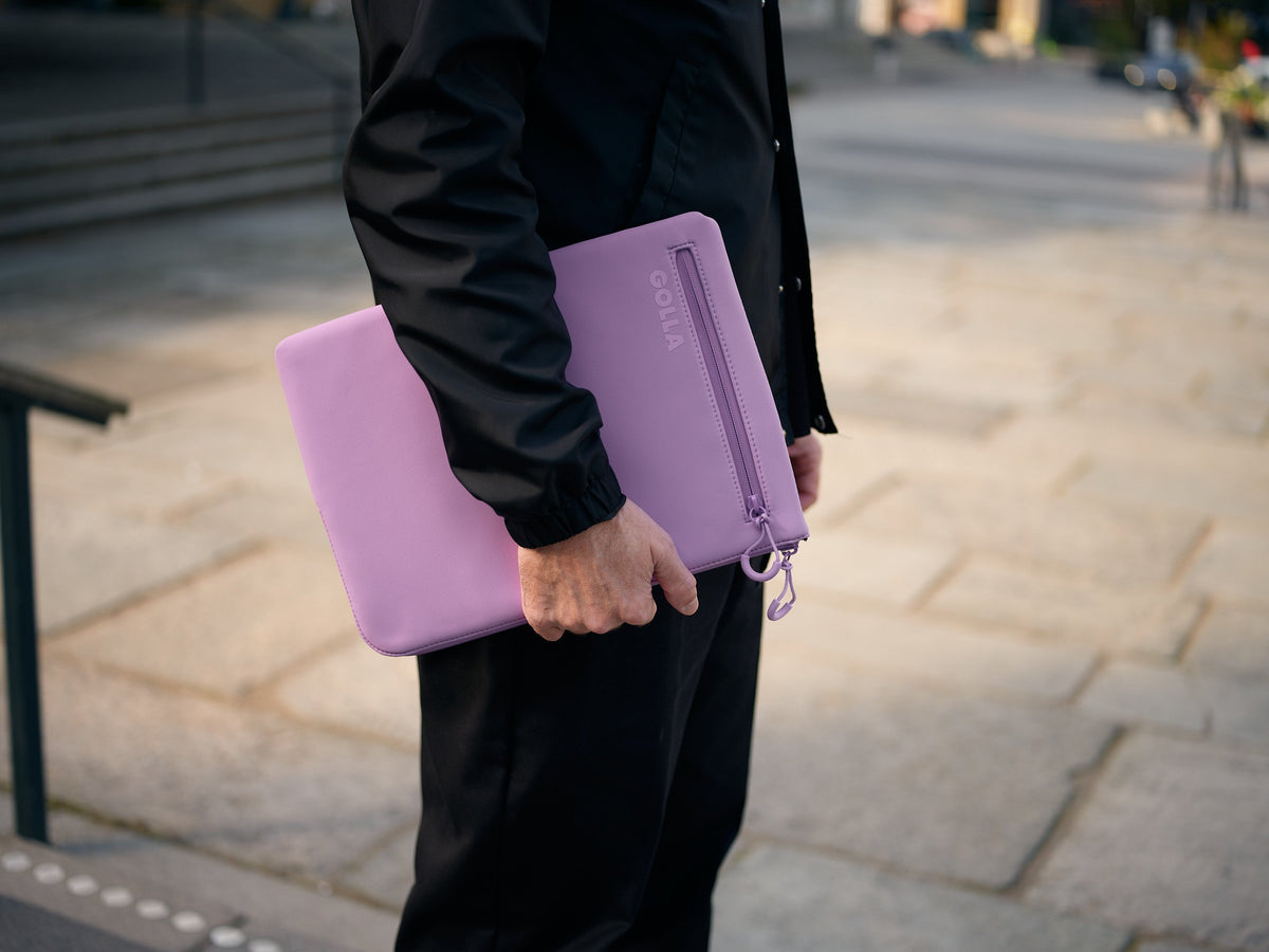 Golla Sleeve Metro - neoprenowe etui ochronne do MacBook 15" fioletowe