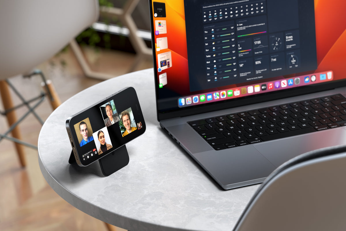 Satechi Vegan-Leather Wallet Stand - portfel i podstawka do iPhone'a z wegańskiej skóry kompatybilny z MagSafe czarny