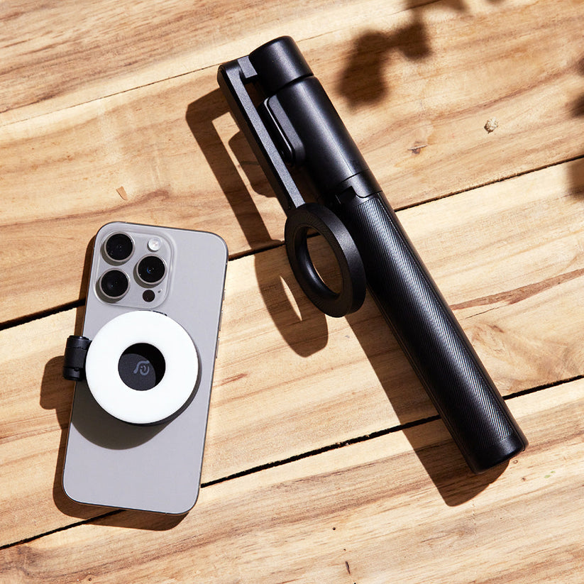 Adam Elements Selfie Pro - magnetyczny selfie stick bluetooth ze statywem i lampką LED czarny