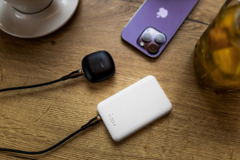 FIXED MagZen - powerbank z MagSafe 1X USB-C PD 20W 6000 mAh biały
