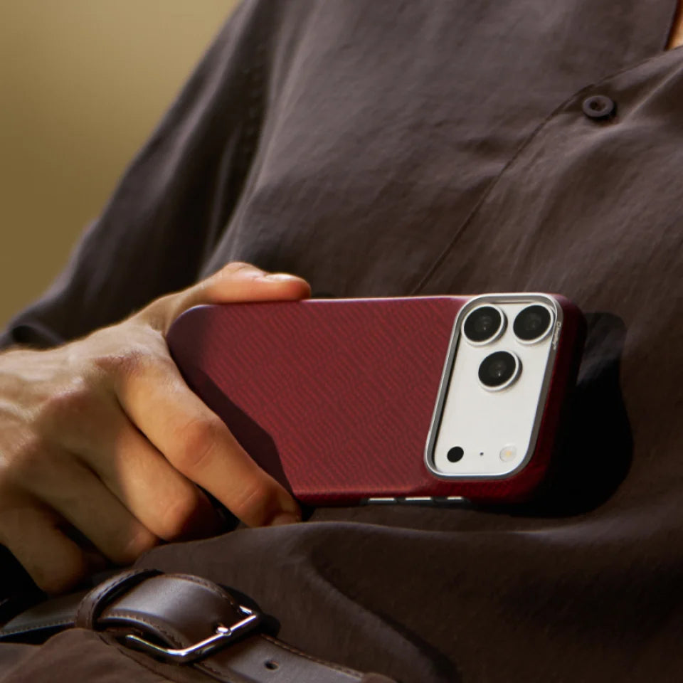 Pitaka Edge Case - etui MagSafe do iPhone 18 Pro / 17 Pro burgundowy