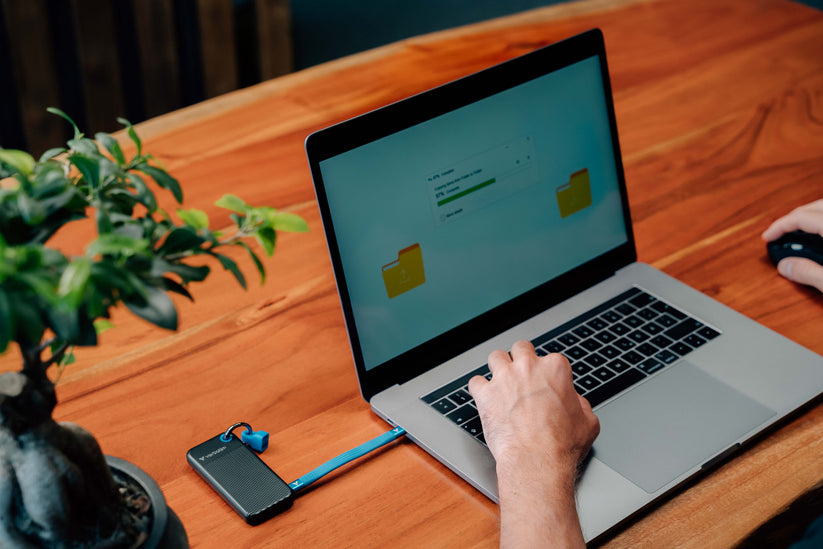 Verbatim Pocket - dysk zewnętrzny SSD 2TB z kablem USB-C 3.2 gen. 2 czarny niebieski